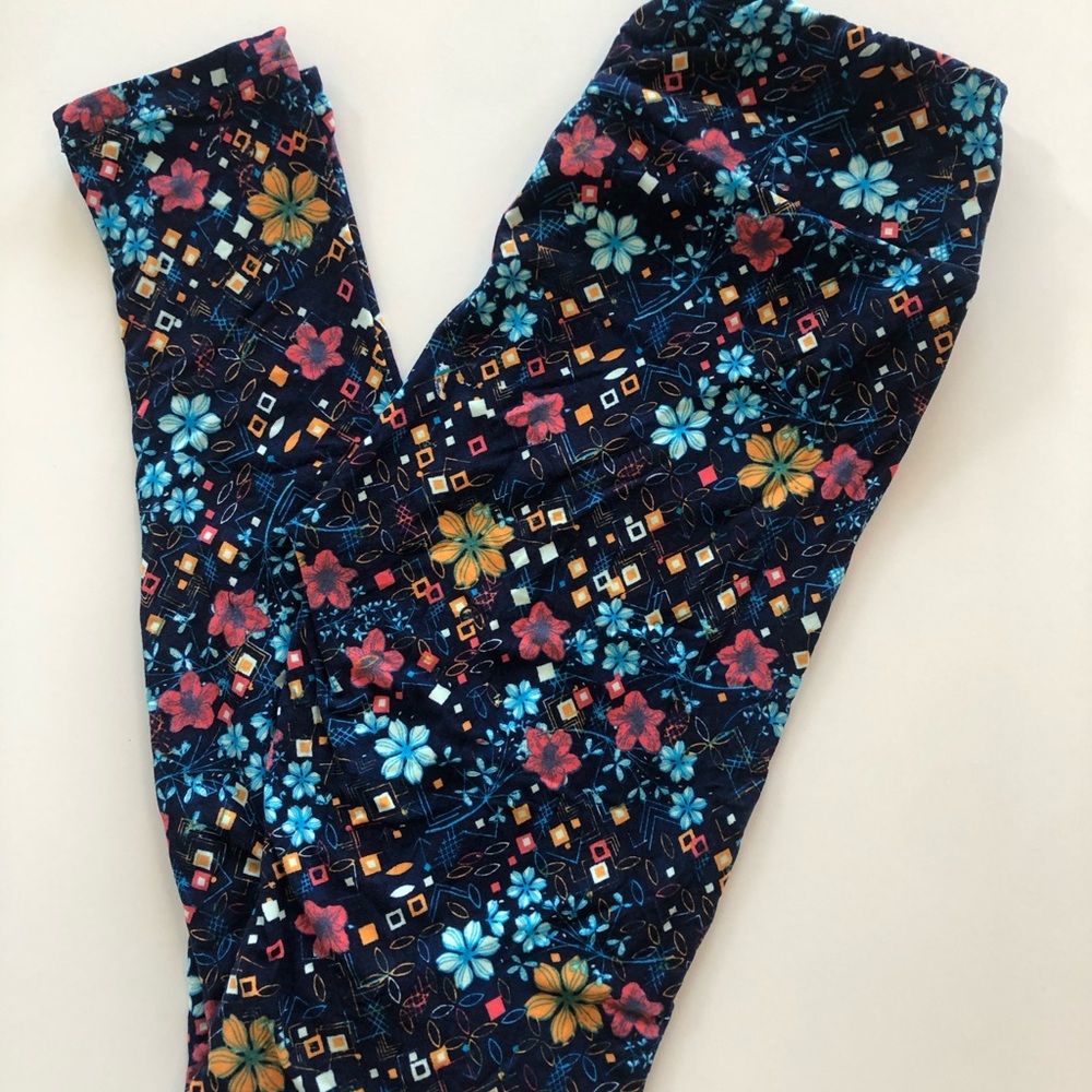 LuLaRoe OS leggings- floral